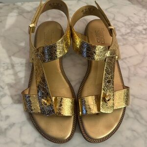 Franco Sarto Glenni Sandal in Crackled gold Women US 8 EU 38 Flat Velcro Ankle